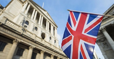 Ngân hàng Trung ương Anh mạnh tay tăng lãi suất lớn nhất trong 27 năm