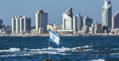 Xếp hạng tín dụng của Israel bị hạ bậc vì rủi ro chiến tranh