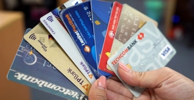 Sau “lùm xùm” Eximbank, NHNN yêu cầu rà soát cách tính lãi suất đối với thẻ tín dụng