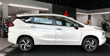 Mitsubishi Xpander giảm giá cực sốc 80 triệu đồng, chạm mốc rẻ hiếm gặp khiến Suzuki XL7 lép vế