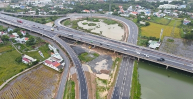 [Chùm ảnh] Diện mạo đoạn cao tốc Bến Lức - Long Thành sắp thông xe