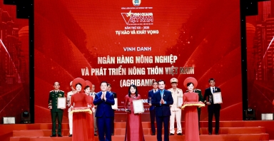 Agribank được vinh danh tại Chương Trình “Vinh Quang Việt Nam” 2025: Khẳng định vị thế trụ cột trong sự nghiệp phát triển “Tam nông”