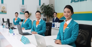 Tin tức ngân hàng nổi bật tuần qua: Techcombank đặt mục tiêu lợi nhuận 31.500 tỷ đồng, chia cổ tức tiền mặt 1.000 đồng/cổ phiếu