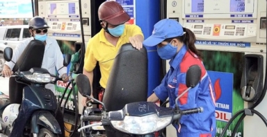Giá xăng dầu đồng loạt giảm ngay sau kỳ nghỉ lễ