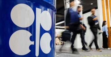 Quyết định tăng sản lượng của OPEC+ có tác động gì đến thị trường dầu mỏ toàn cầu?