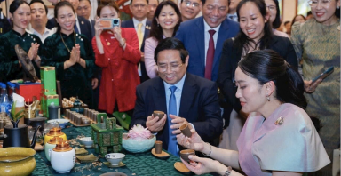 Hương vị trà Việt chinh phục vị giác Thủ tướng Thái Lan tại tiệc chiêu đãi cấp cao