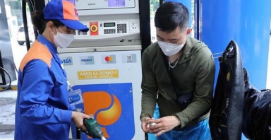 Giá xăng dầu tiếp tục đồng loạt tăng