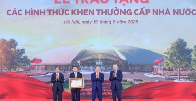Vingroup vinh dự nhận Huân chương Lao động hạng Nhất