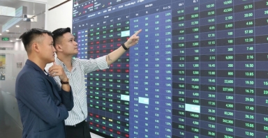 Thị trường rung lắc mạnh, VN-Index chững đà trước mốc 1.800 điểm