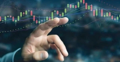 VN-Index lập đỉnh lịch sử mới: MSN và Vingroup dẫn sóng thị trường