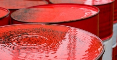 Giá dầu hôm nay (18/12): Bật tăng trở lại