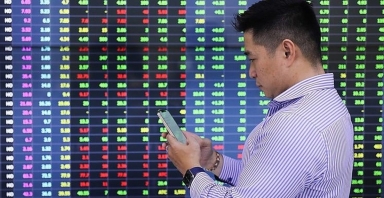 Ngày đáo hạn phái sinh: Dòng ngân hàng hỗ trợ, VN-Index lấy lại sắc xanh