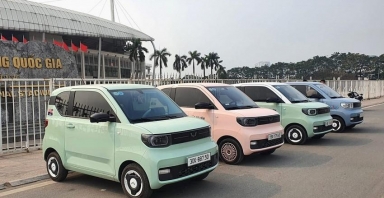 Cổ phiếu một doanh nghiệp bán xe điện tăng trần liên tục sau tin cấm xe xăng ở Hà Nội