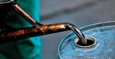 Giá xăng dầu hôm nay 20/5: Lo ngại suy thoái kinh tế khiến giá dầu giảm mạnh