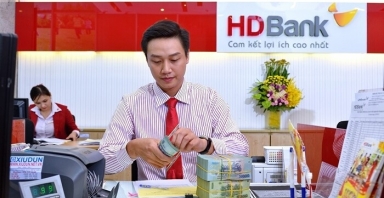 Tin ngân hàng ngày 12/8: HSBC Việt Nam tài trợ tín dụng xanh trị giá 900 tỷ đồng cho Tập đoàn REE