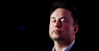 Tỷ phú Musk mất danh hiệu người giàu nhất thế giới