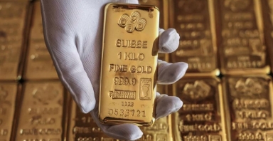 Giá vàng tiếp tục tăng tốc, vàng miếng SJC vươn lên mức đỉnh kỷ lục