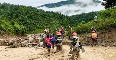 Thủ tướng chỉ đạo khẩn trương cung cấp lương thực, nhu yếu phẩm cho người dân bị ảnh hưởng bởi bão số 3