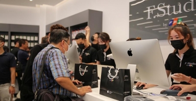Đặt cọc ngay iPhone 17 và iPhone Air tại FPT Shop và F.Studio với chính sách “Giao trễ. Đền gấp đôi gói cước”