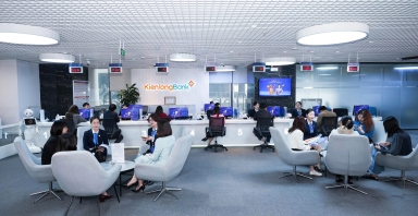 KienlongBank bứt phá ở hàng loạt chỉ tiêu chiến lược, lợi nhuận xô đổ kỷ lục 30 năm, cổ phiếu dẫn sóng thị trường