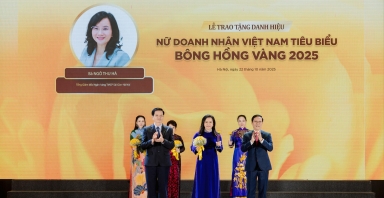 Tổng Giám đốc SHB Ngô Thu Hà được vinh danh “Nữ doanh nhân Việt Nam tiêu biểu - Bông hồng vàng” năm 2025