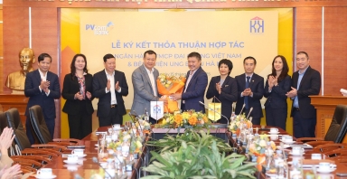 PVcomBank và Bệnh viện Ung Bướu Hà Nội ký kết thỏa thuận hợp tác toàn diện