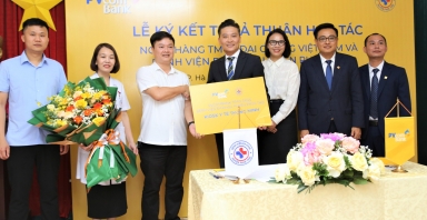PVcomBank ký kết hợp tác toàn diện với Bệnh viện Đa khoa Phúc Thọ, thúc đẩy chuyển đổi số ngành y tế