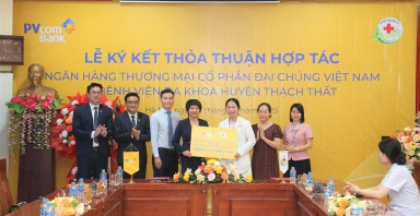 PVcomBank ký kết hợp tác toàn diện với Bệnh viện Đa khoa huyện Thạch Thất