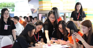 Giọt thương 2025: CBNV ROX Group chung tay hiến máu, lan tỏa giá trị sống đẹp