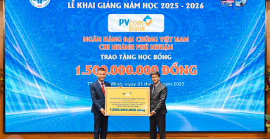 PVcomBank tài trợ phòng học thông minh (Smart Class) cho Trường Đại học Công Thương TP. Hồ Chí Minh