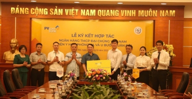 PVcomBank hợp tác với Viện Y học Phóng xạ và U bướu Quân đội thúc đẩy chuyển đổi số trong y tế quân đội