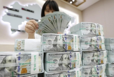 Tỷ giá ngoại tệ hôm nay 25/7: Đồng USD suy giảm