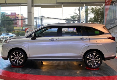 Bảng giá xe Toyota tháng 8/2022: Tăng giá nhẹ