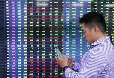 Bộ Tài chính: Kiểm soát chặt công ty chứng khoán tăng vốn nhanh