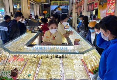 Thị trường vàng trong nước quay đầu hồi phục