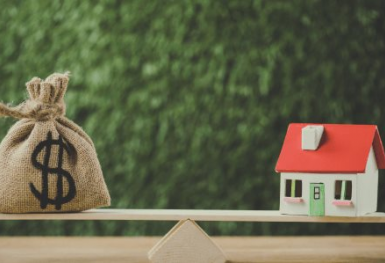 Có nên vay tiền đi mua nhà khi lãi suất tăng?