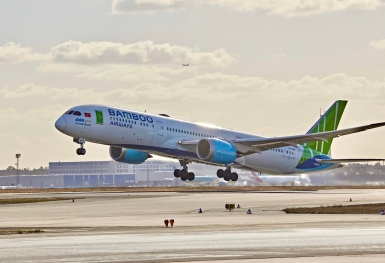 Bamboo Airways: Lỗ 2.281 tỷ năm 2021, 10.000 tỷ được chuyển ra khỏi công ty