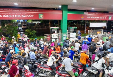 Người dân TP. HCM không thể mua xăng theo mong muốn