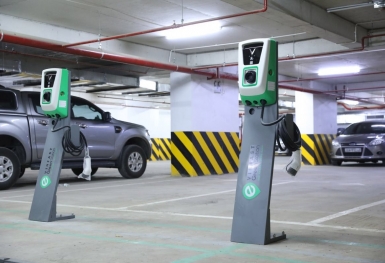 Người dùng ô tô điện gặp khó khi ở chung cư