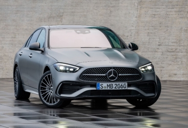 Hơn 100.000 chiếc Mercedes C-Class bị triệu hồi do nguy cơ đoản mạch