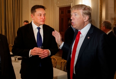 Elon Musk sa thải 1 loạt lãnh đạo cấp cao sau khi tiếp quản Twitter; tài khoản của ông Trump vẫn chưa được khôi phục