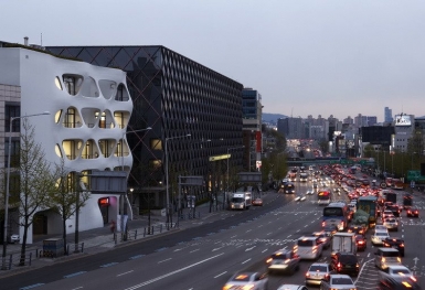 Giải mã khu đất được xem là 'đầu rồng' ở Seoul: Quy tụ toàn trâm anh thế phiệt, thái tử gia tộc Samsung cũng có...
