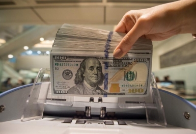 USD giảm sâu, giá vàng tăng vọt phiên cuối tuần