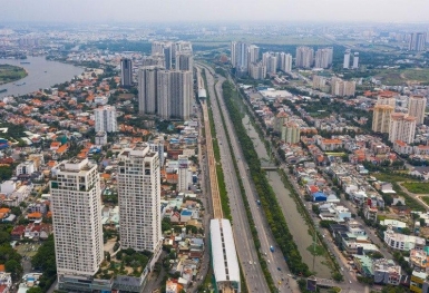 Nhiều doanh nghiệp địa ốc giảm trên 50% lợi nhuận