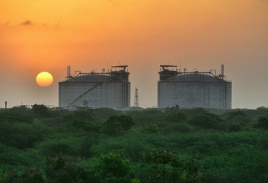 Ấn Độ và Nga sẵn sàng bỏ qua đồng đô la Mỹ trong hợp đồng năng lượng