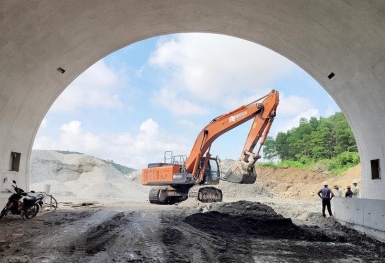 Tình hình tài chính của 5 nhà thầu xây dựng cao tốc Bắc - Nam