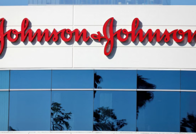 Johnson & Johnson thua kiện 302 triệu USD vì 'che giấu' rủi ro tiềm ẩn của sản phẩm