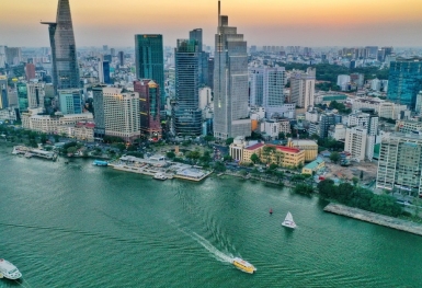 VnDirect: Thanh khoản của các doanh nghiệp bất động sản còn nhiều áp lực trong 3-6 tháng tới