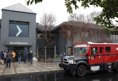 Vụ SVB: Bi hài những founder startup phải vội tấp xe vào lề đường để rút tiền khỏi ngân hàng