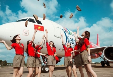 Vietjet (VJC) lãi 387 tỷ đồng trong 6 tháng đầu năm